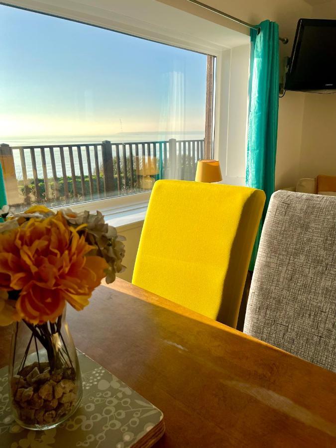 Sunset Sea View Chalet With Hot Tub Torpoint Extérieur photo