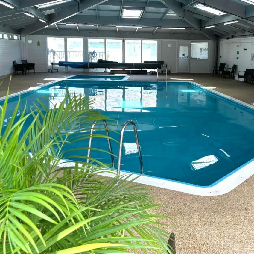 Sunset Sea View Chalet With Hot Tub Torpoint Extérieur photo